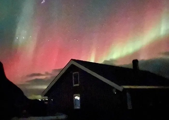 Semesterbostad Modern Lofoten, Amazing View! Valberg