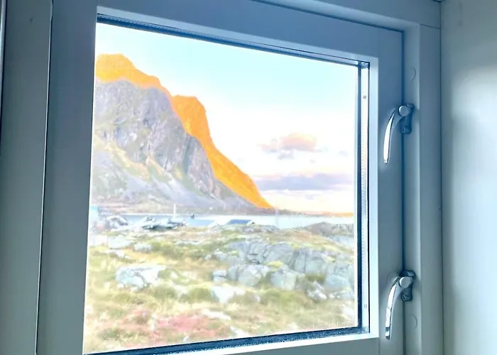 Modern Lofoten, Amazing View! Vakantiehuis